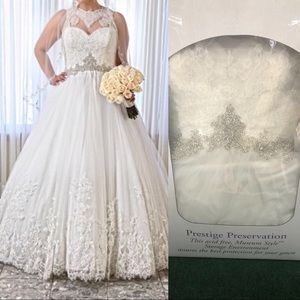 Gorgeous wedding gown
